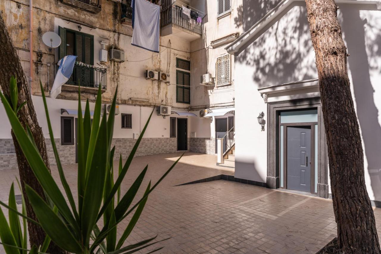 The Quarters Naples Apartments Kültér fotó
